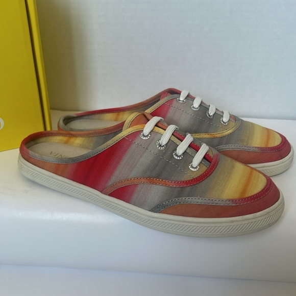 VINCE CAMITO Celiste 7 1/2 textile upper - Picture 2 of 8
